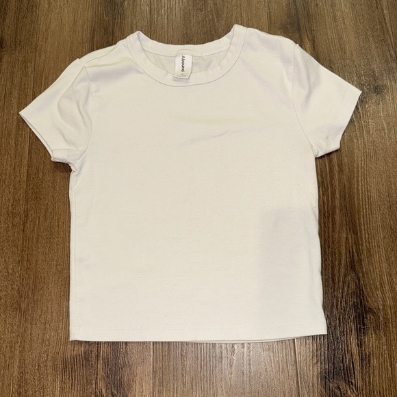 Abound Stretchy White Crew Neck Crop Top for Women. Size Small - Picture 1 of 6
